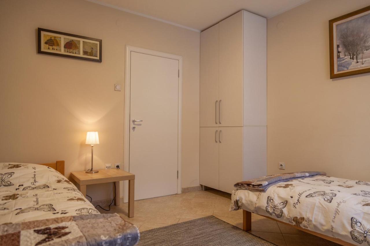 Dc Executive Homes Нови-Сад Экстерьер фото